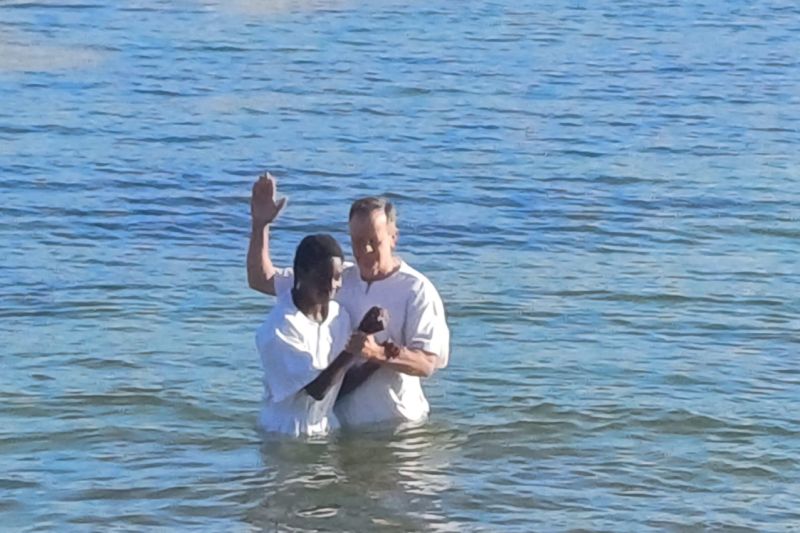 "Popo's" Baptism in the ocean1