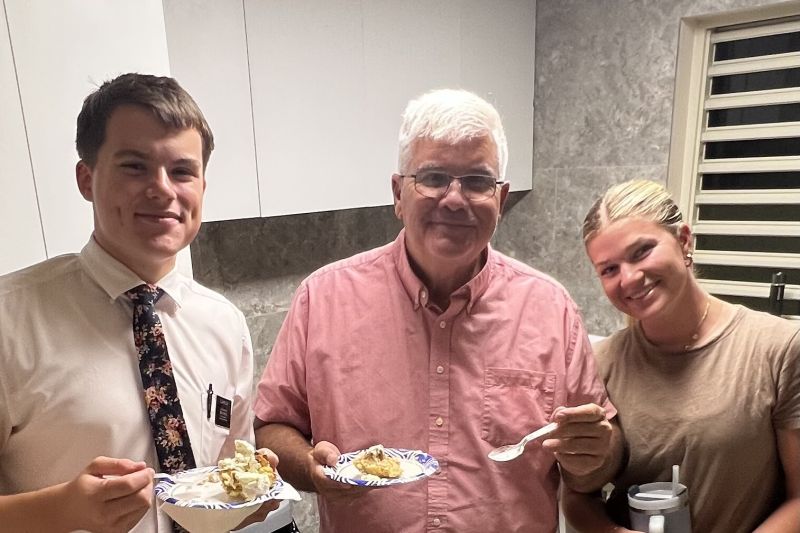 Who's in the Kitchen3