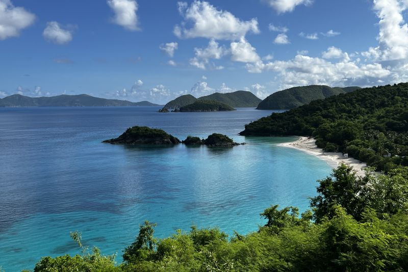 Trunk Bay from the overlook8