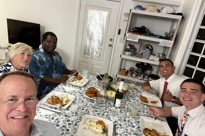 Dinner with Elroy2