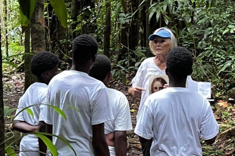 Kristi leading a Faith Walk station48